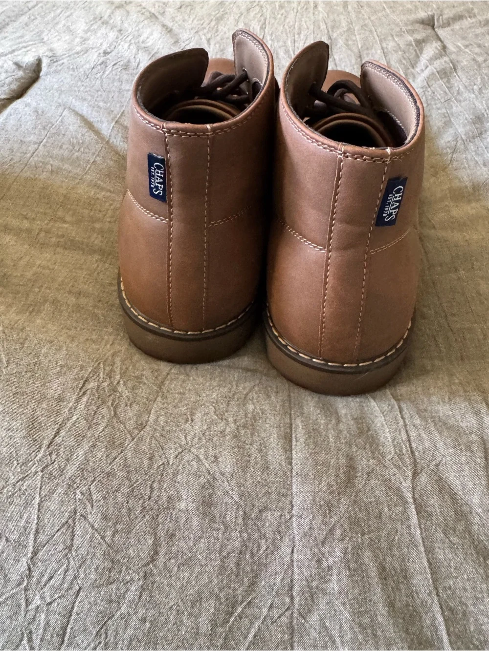 Men’s Chaps Brown Leather Chukka Boots - Classic Lace-Up Style. New size 11
